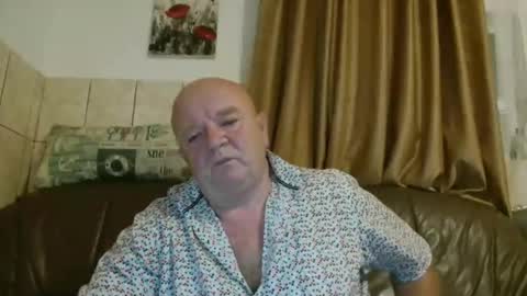 Snapshot of fullballs6 chatting on October 9, 2025, 2:20 am fullballs6 online show from October 9, 2025, 2:20 am