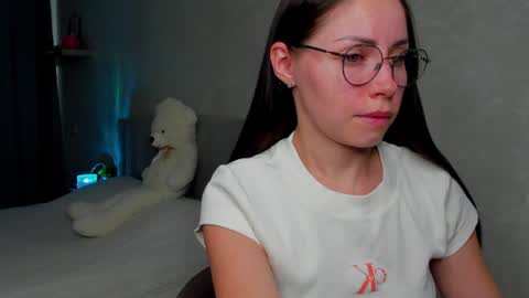 Snapshot of fun__nd__bun chatting on June 30, 2026, 1:01 pm fun__nd__bun online show from June 30, 2026, 1:01 pm