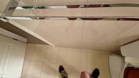 funfishing27 online show from December 18, 2025, 11:55 pm