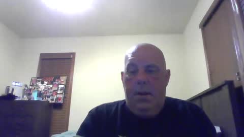 Snapshot of funguywi45 chatting on September 30, 2025, 1:32 am funguywi45 online show from September 30, 2025, 1:32 am