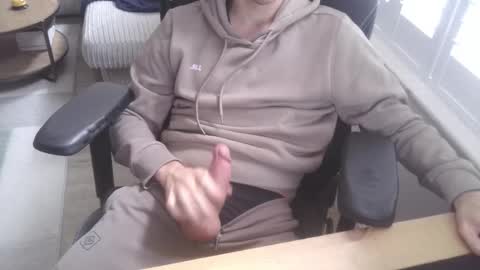 Snapshot of funkybits chatting on November 19, 2025, 10:59 am funkybits online show from November 19, 2025, 10:59 am