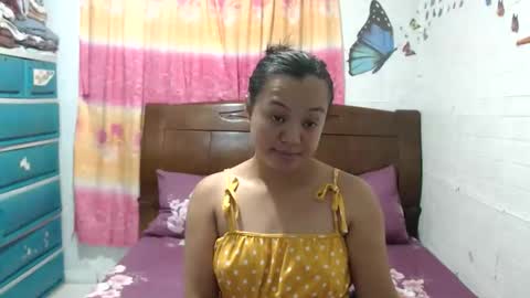 Snapshot of funluvnpinay4u chatting on January 18, 2026, 12:36 am MAE online show from January 18, 2026, 12:36 am