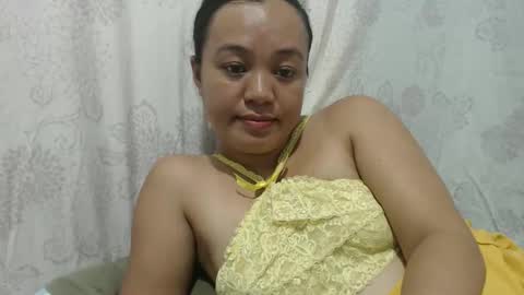 Snapshot of funluvnpinay4u chatting on February 17, 2026, 2:41 am MAE online show from February 17, 2026, 2:41 am