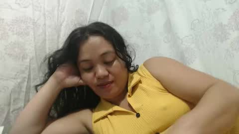 Snapshot of funluvnpinay4u chatting on February 25, 2026, 1:54 pm MAE online show from February 25, 2026, 1:54 pm