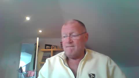 Snapshot of funtime88888 chatting on February 3, 2025, 11:42 am funtime88888 online show from February 3, 2025, 11:42 am