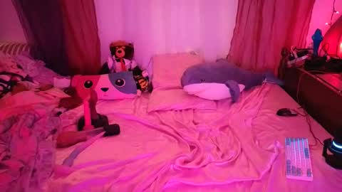 Snapshot of furby_chummies chatting on December 15, 2025, 2:16 am Valarie Iris Paige online show from December 15, 2025, 2:16 am