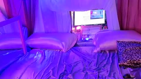 Valarie Iris Paige online show from July 12, 2026, 10:45 pm