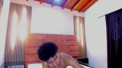 fykmor online show from November 25, 2025, 8:20 pm