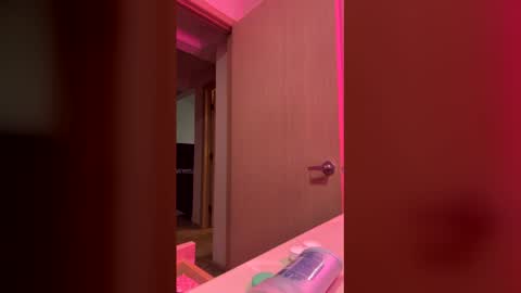 Snapshot of gabbivtate chatting on March 20, 2026, 3:17 pm Gabbi Von Tate online show from March 20, 2026, 3:17 pm