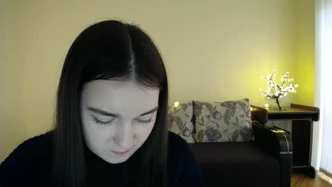 Jaklin online show from February 4, 2025, 11:49 am