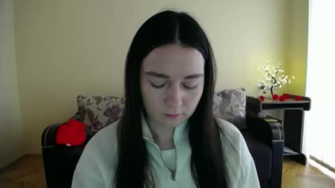 Jaklin online show from February 19, 2026, 9:38 am