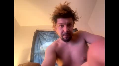 yeeah online show from January 1, 2025, 4:07 pm