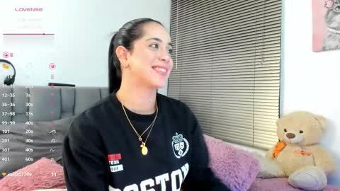 Gabriela  online show from November 12, 2025, 12:11 am