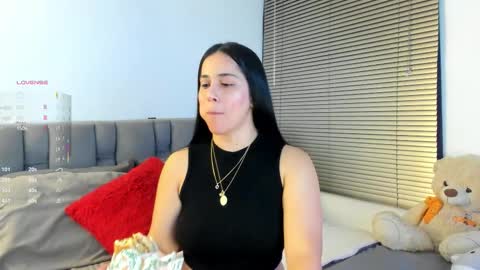 Gabriela  online show from March 25, 2026, 12:27 am