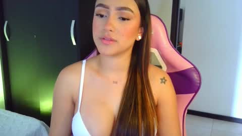 Snapshot of gabi_xi chatting on September 29, 2025, 1:16 pm Gabi online show from September 29, 2025, 1:16 pm