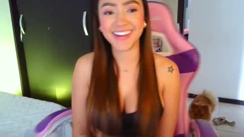 Snapshot of gabi_xi chatting on October 2, 2025, 1:40 pm Gabi online show from October 2, 2025, 1:40 pm