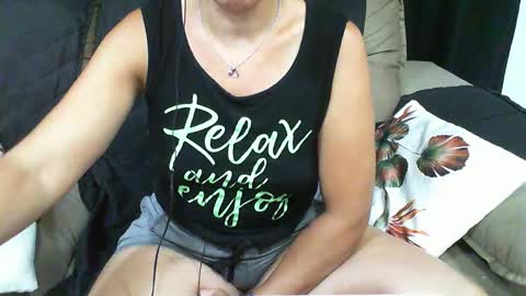 Snapshot of gabibrasil chatting on December 14, 2024, 2:34 am gaby layla online show from December 14, 2024, 2:34 am