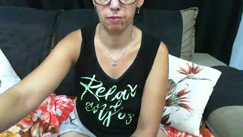 Snapshot of gabibrasil chatting on January 19, 2025, 10:17 pm gaby layla online show from January 19, 2025, 10:17 pm