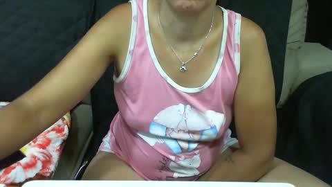 Snapshot of gabibrasil chatting on February 18, 2025, 4:58 am gaby layla online show from February 18, 2025, 4:58 am