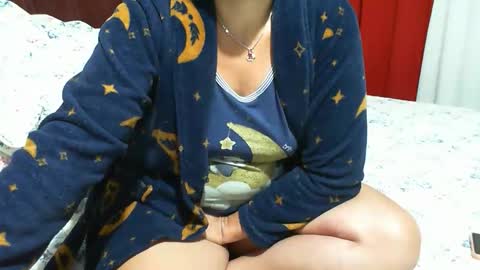 Snapshot of gabibrasil chatting on November 13, 2025, 10:52 pm gaby layla online show from November 13, 2025, 10:52 pm