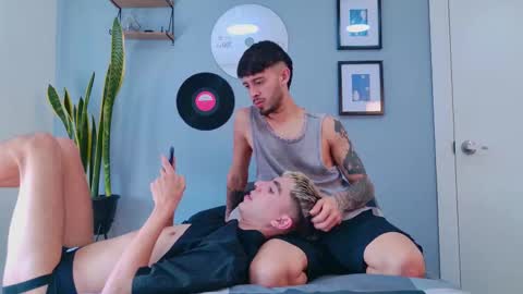 Snapshot of gabriel_and_geronimo chatting on September 12, 2025, 6:30 pm gabriel_and_geronimo online show from September 12, 2025, 6:30 pm