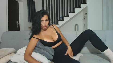 i love to squirt online show from February 8, 2026, 9:40 pm