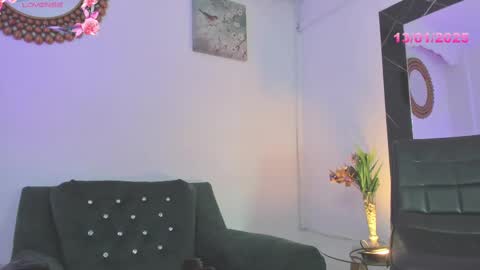 gabrielahot75 online show from January 13, 2025, 4:08 pm