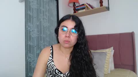 GabrielaRossa online show from February 4, 2025, 7:22 pm