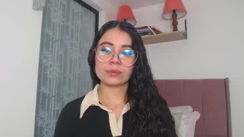 GabrielaRossa online show from March 5, 2025, 12:22 pm