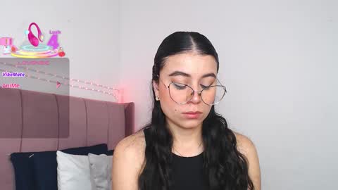 GabrielaRossa online show from October 27, 2025, 1:26 pm