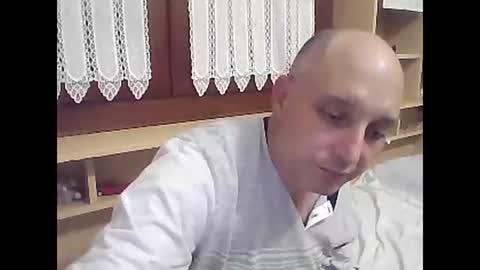 Snapshot of gabrielegr22 chatting on October 8, 2025, 5:10 pm Gabriele online show from October 8, 2025, 5:10 pm