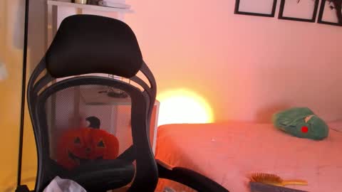 Snapshot of gabriella__tom chatting on October 15, 2025, 9:04 pm Gabriella online show from October 15, 2025, 9:04 pm