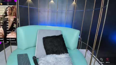 gabriellacox online show from October 11, 2025, 7:45 pm