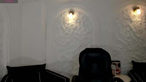 Gabriella Lee online show from October 17, 2025, 2:48 am