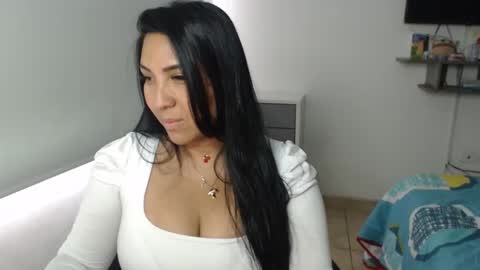 Snapshot of gaby_bluexx chatting on February 25, 2025, 8:51 pm Gaby Blue online show from February 25, 2025, 8:51 pm