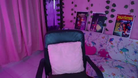 Snapshot of gaby_tailor_ chatting on January 3, 2025, 5:53 pm Gaby online show from January 3, 2025, 5:53 pm