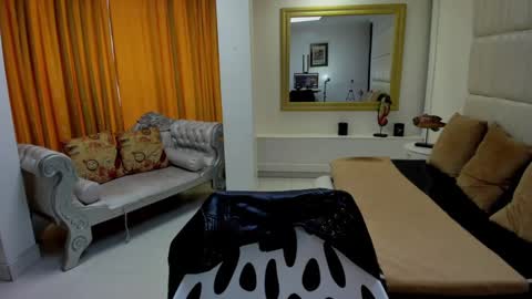 Snapshot of gaby_trent chatting on September 29, 2025, 2:11 pm gabriela online show from September 29, 2025, 2:11 pm