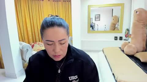 Snapshot of gaby_trent chatting on October 3, 2025, 4:15 pm gabriela online show from October 3, 2025, 4:15 pm