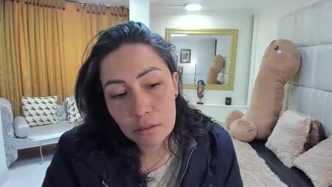 Snapshot of gaby_trent chatting on November 6, 2025, 2:51 pm gabriela online show from November 6, 2025, 2:51 pm