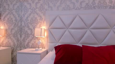 gabymoreau online show from December 5, 2025, 8:16 pm