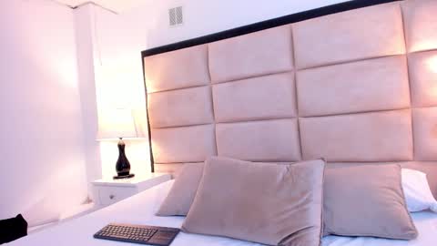 gabymoreau online show from March 3, 2026, 8:26 pm