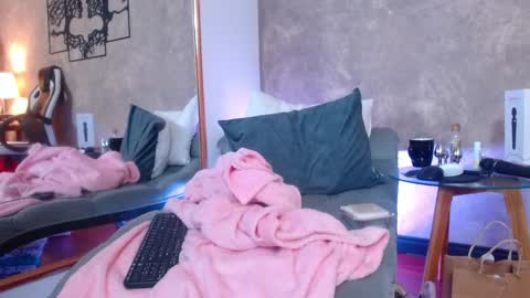 Gaby online show from December 28, 2024, 3:37 pm