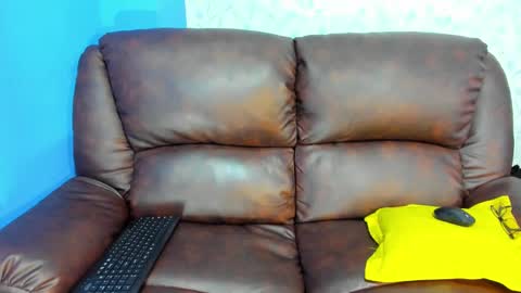 Snapshot of gadiel_sex chatting on March 11, 2025, 5:24 pm gadiel_sex online show from March 11, 2025, 5:24 pm