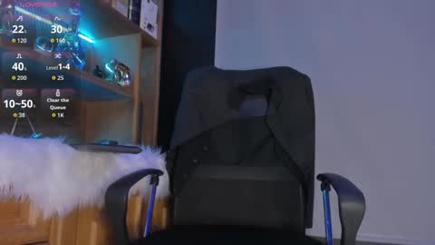 Gael Williams online show from September 26, 2025, 9:30 pm