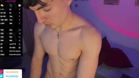 GaelVilla online show from December 10, 2024, 6:38 pm