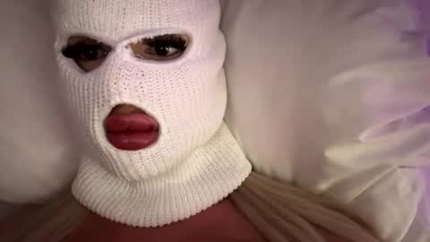 Feetbaabe online show from May 30, 2026, 2:36 pm