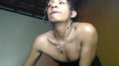 Genesis Isabell gil online show from May 11, 2026, 1:22 am