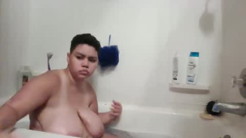 Snapshot of gamergurl3000 chatting on October 22, 2025, 10:53 pm GamerGurl online show from October 22, 2025, 10:53 pm