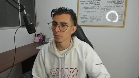 Snapshot of gametommy chatting on December 5, 2024, 9:50 pm Tommy online show from December 5, 2024, 9:50 pm