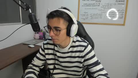 Snapshot of gametommy chatting on December 6, 2024, 8:51 pm Tommy online show from December 6, 2024, 8:51 pm